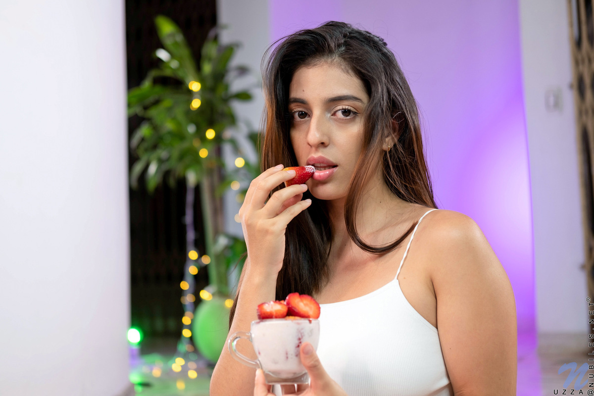 Strawberries and cream just give hotblooded Latina Uzza ideas about how she could use those props in the bedroom